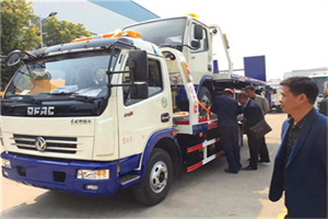 下陆汽车道路救援拖车价格